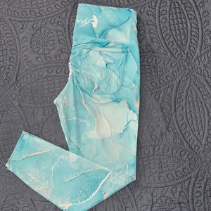 Fit Booty workout leggings women’s size Large